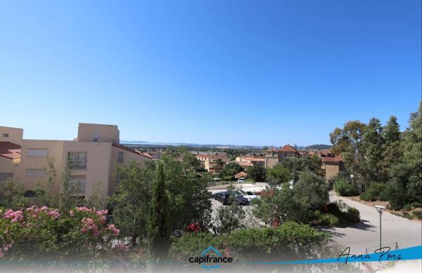 Appartement à vendre Hyères, Vue mer, piscine , Cave et Parking.