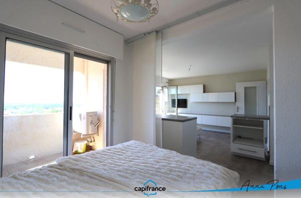 Appartement à vendre Hyères, Vue mer, piscine , Cave et Parking.