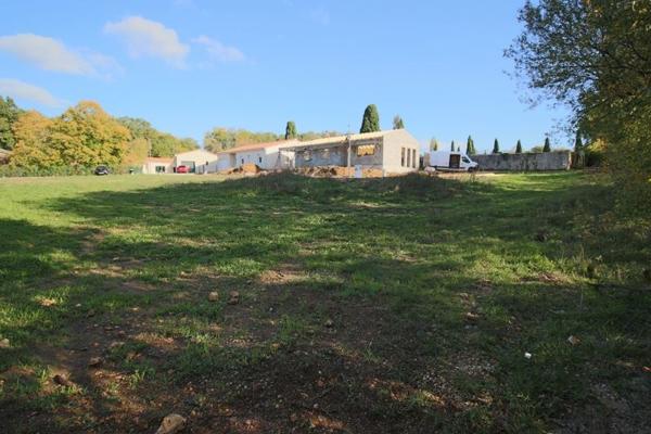 Terrain à vendre 71 200 € Saint-Benoît 527 m² DPE