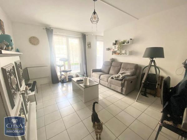 Appartement à louer 2 pièces 47.63m² Valenciennes (59300)