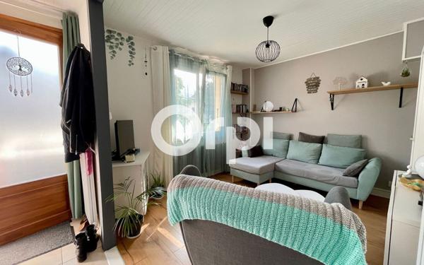 Appartement à vendre    3 pièces •  Froges