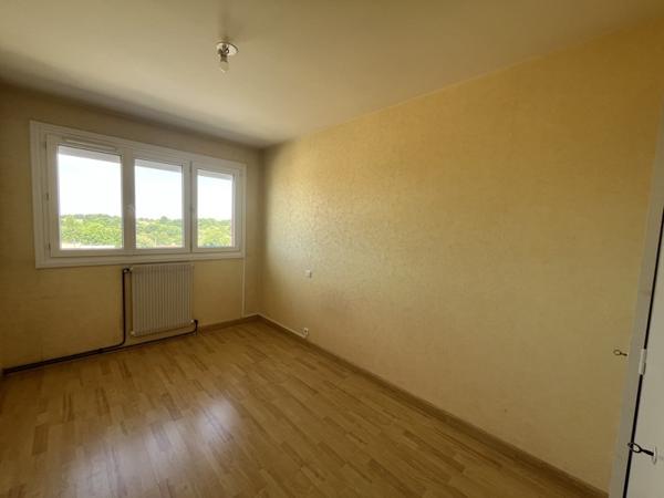 Appartement à louer 720 € CC La Roche-sur-Yon 3 p 75 m² DPE D