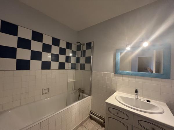 Appartement à louer 720 € CC La Roche-sur-Yon 3 p 75 m² DPE D