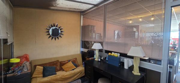 Local commercial de 266 m² à vendre à Creysse