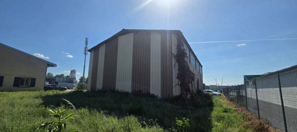 Local commercial de 266 m² à vendre à Creysse
