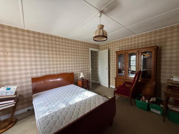 MAISON EN PISE AVEC POTENTIEL