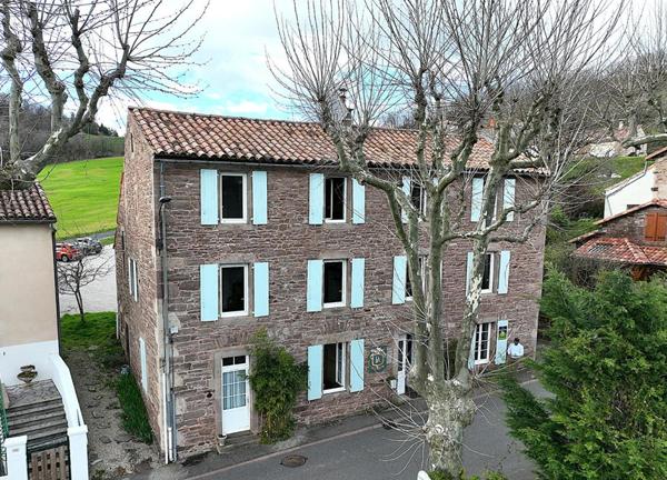 Ensemble immobilier de 193m2 + garage 100m2 - 5 logements