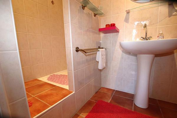 Ensemble immobilier de 193m2 + garage 100m2 - 5 logements