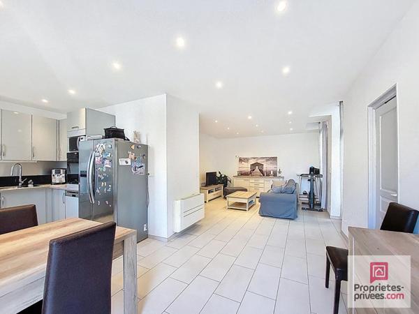 Maison de ville Châteaurenard 5 pièce(s) 112m2 3 chambres garage terrasse