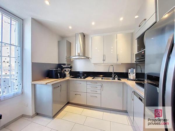 Maison de ville Châteaurenard 5 pièce(s) 112m2 3 chambres garage terrasse