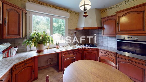Maison sur sous sol SAINT JEAN D’ANGÉLY - CENTRE