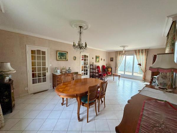 Laval - Pavillon 3 chambres sur terrain de 640m2