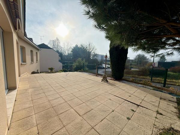 Laval - Pavillon 3 chambres sur terrain de 640m2