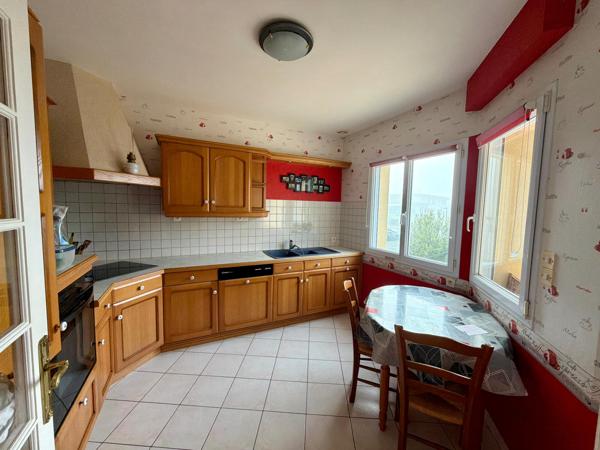 Laval - Pavillon 3 chambres sur terrain de 640m2