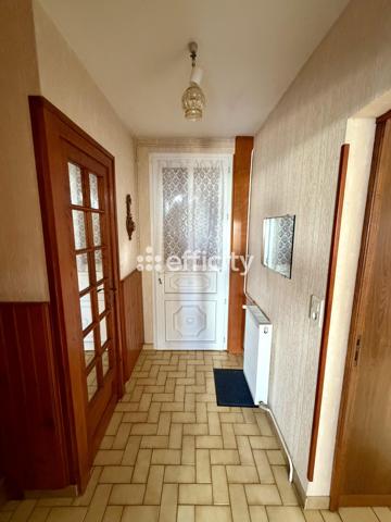 Maison
         5 pièces
        - 90 m² 153 000 € *