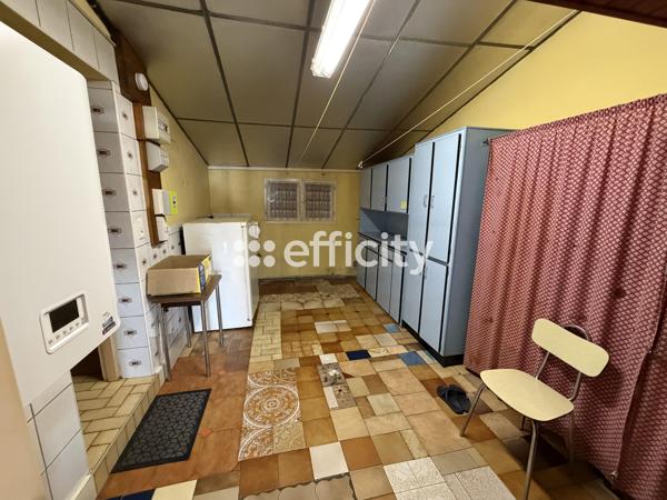 Maison
         5 pièces
        - 90 m² 153 000 € *