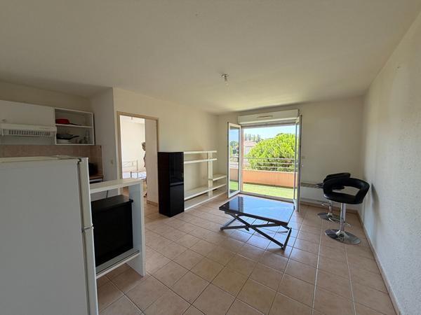 Appartement à Carcassonne avec extérieur et parking