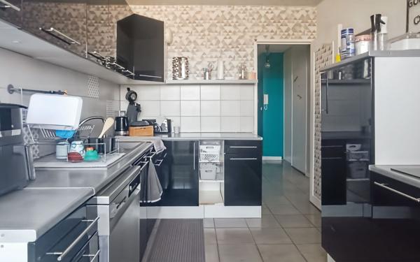 Appartement à vendre    4 pièces • 75,38 m2 Saint-Pierre-des-Corps