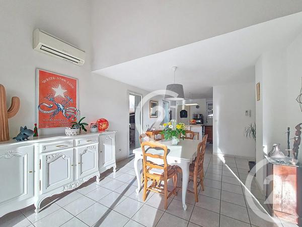 Maison à vendre  5 pièces - 123 m 2   ARLES  - 13