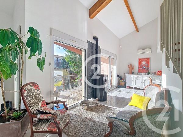 Maison à vendre  5 pièces - 123 m 2   ARLES  - 13