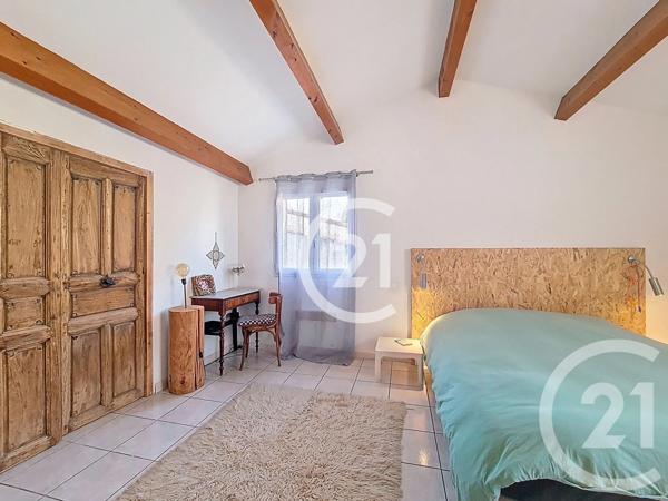 Maison à vendre  5 pièces - 123 m 2   ARLES  - 13