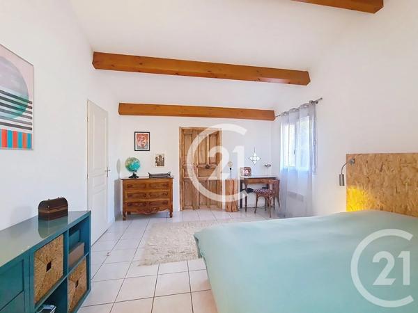 Maison à vendre  5 pièces - 123 m 2   ARLES  - 13