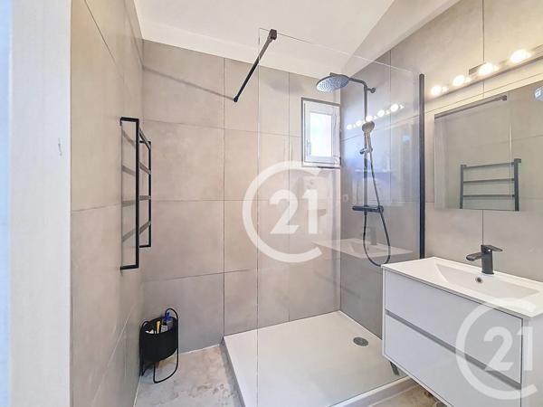 Maison à vendre  5 pièces - 123 m 2   ARLES  - 13
