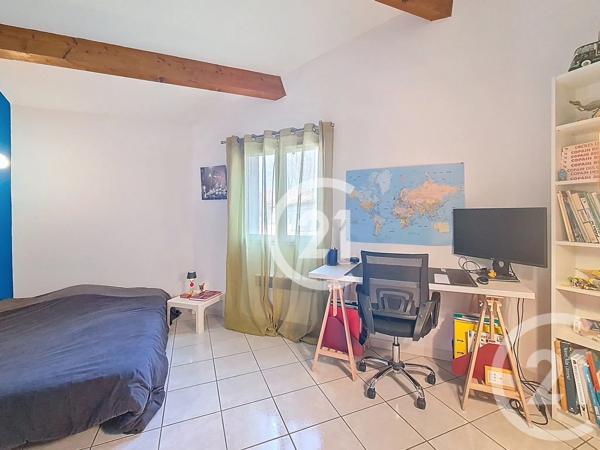 Maison à vendre  5 pièces - 123 m 2   ARLES  - 13