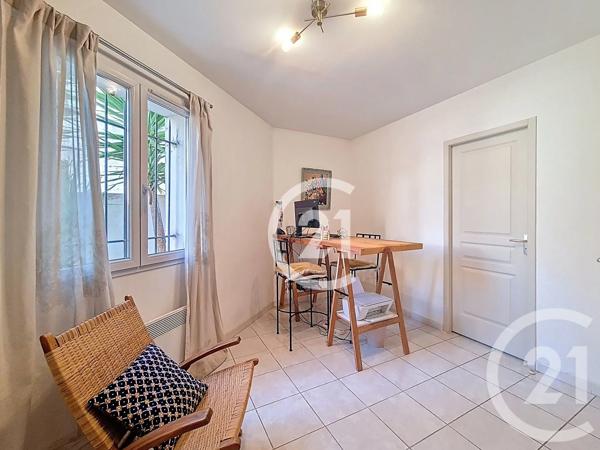 Maison à vendre  5 pièces - 123 m 2   ARLES  - 13