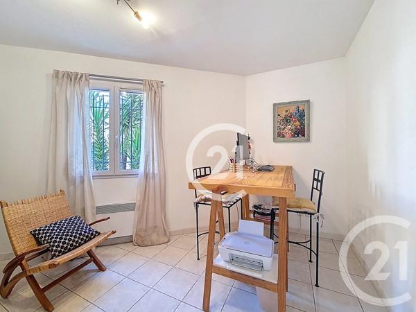 Maison à vendre  5 pièces - 123 m 2   ARLES  - 13