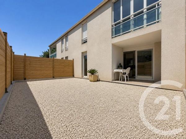 Appartement F2 à vendre  2 pièces - 44,80 m 2   AUBAGNE  - 13