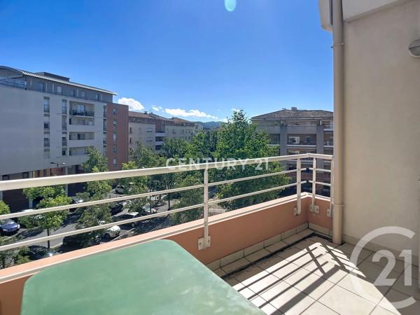 Appartement F2 à vendre  2 pièces - 44,80 m 2   AUBAGNE  - 13