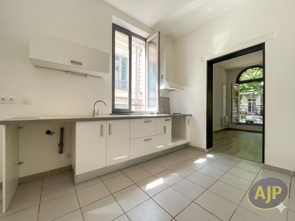 Vente appartement Saintes : 133 000 € - AJP Immobilier Saintes
