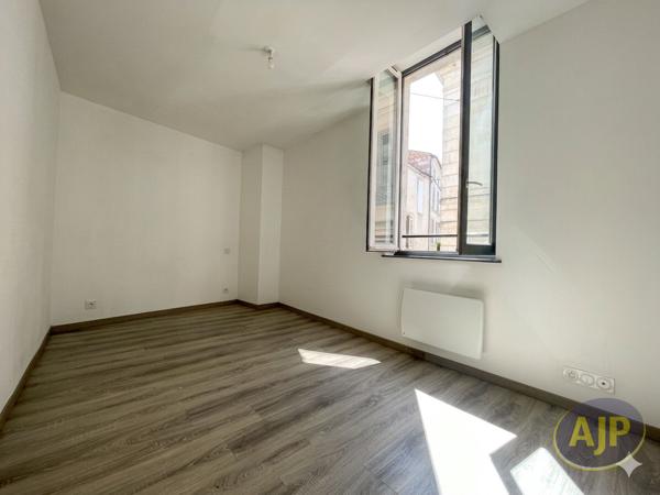 Vente appartement Saintes : 133 000 € - AJP Immobilier Saintes