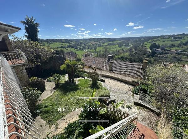 Maison en pierre au cur du village Médiéval
