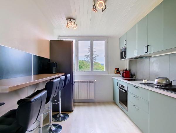 Appartement 4 pièces 77m² - Balcon - Cellier - Parking