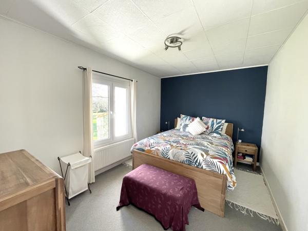 House with 3 bedrooms, barns, work shop, heater pump 125m2