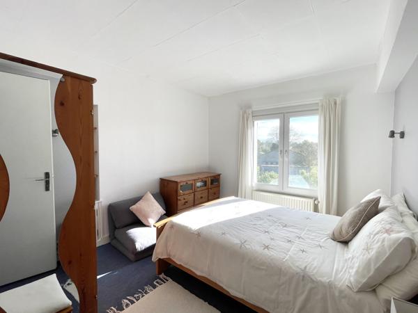 House with 3 bedrooms, barns, work shop, heater pump 125m2