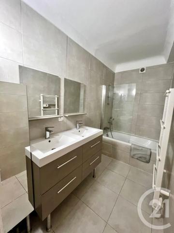 Appartement F4 à vendre  4 pièces - 101,38 m 2   ST JEANNET  - 06