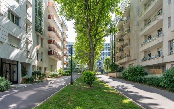 Appartement à vendre    2 pièces • 48,70 m2 Joinville-le-Pont