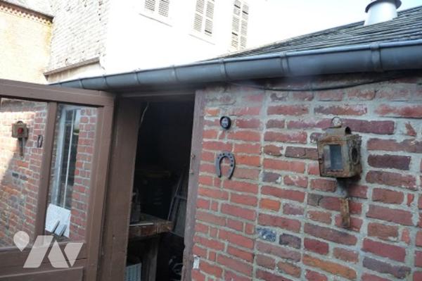 Maison mitoyenne proche centre ville