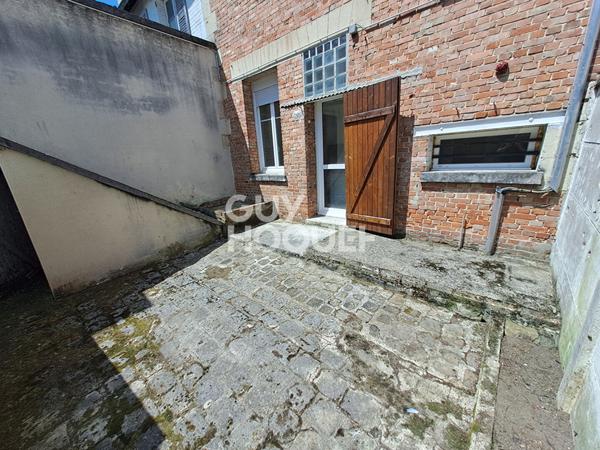 Appartement F2 (40 m²) en location à CROUY