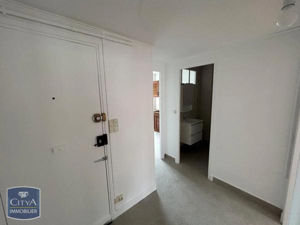 Appartement à louer 2 pièces 41m² Tours (37000)