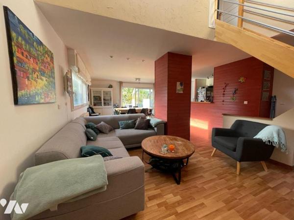 A Vendre à Trégastel (22730) en Côtes-d'Armor (22), une propriété à usage d'habitation et comme...