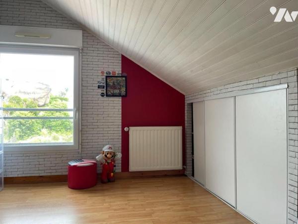 A Vendre à Trégastel (22730) en Côtes-d'Armor (22), une propriété à usage d'habitation et comme...