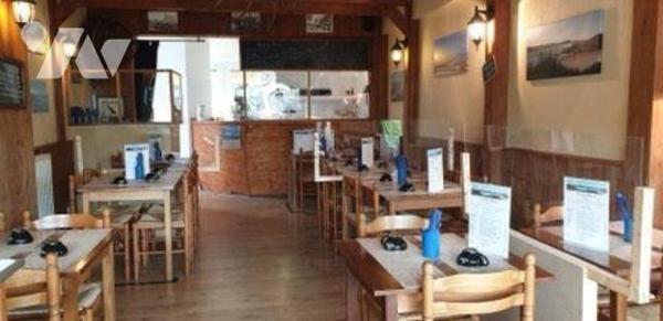 A Vendre à Trégastel (22730) en Côtes-d'Armor (22), une propriété à usage d'habitation et comme...