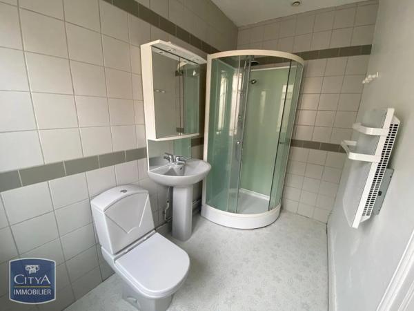 Appartement à louer 2 pièces 45.42m² Saint-Quentin (02100)