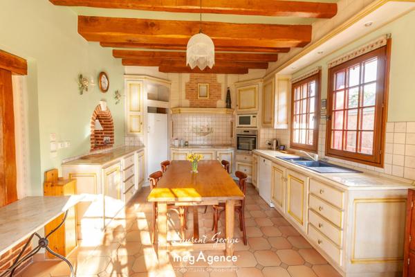 Maison à BIHOREL, 76420 - 7 pièces 176m²