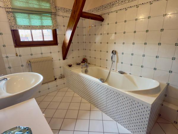 Maison à BIHOREL, 76420 - 7 pièces 176m²