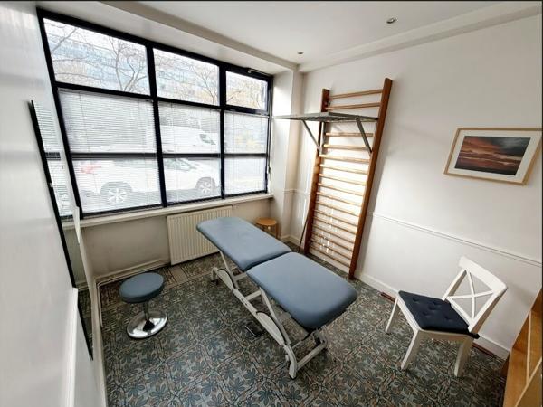LOCAL VIDE 498 000 €